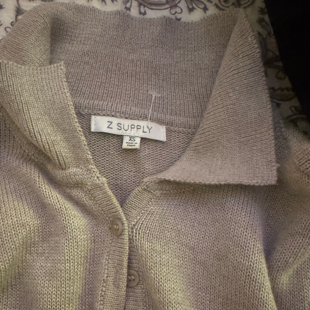 Women’s Z Supply sweater